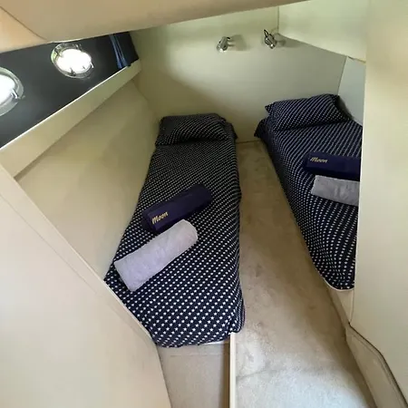 보트호텔 White Eagle Cruises Sithonia